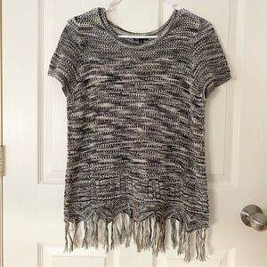 Hannah Grey Short Sleeve Sweater Size S